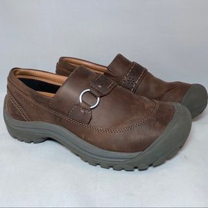 keen moccasins